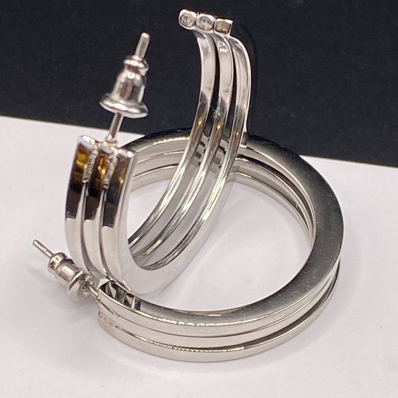 Lavisa Chunky Hoop Earrings 30mm SilverTone NIB - Picture 3 of 11